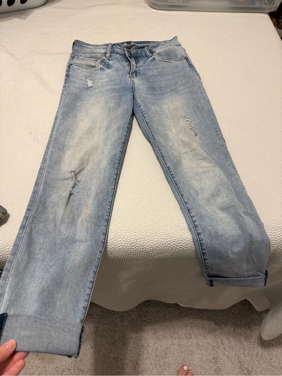Kut from the Kloth Denim - KUT Women’s Light Wash Distressed Jeans - Casual Straight Leg